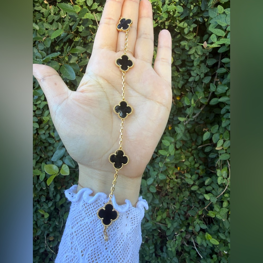 Gold and Black Cloverleaf Bracelet - Picture 5 of 6
